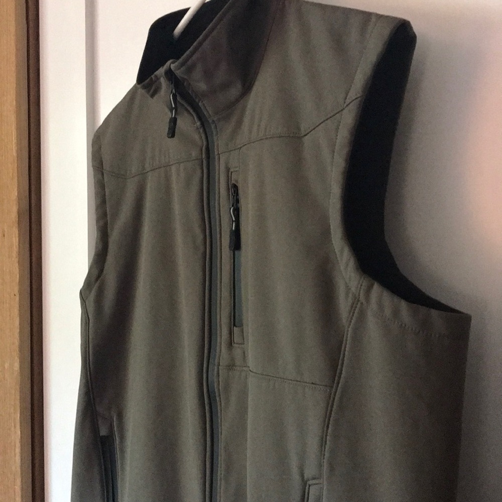 Vest - Picture 2 of 2